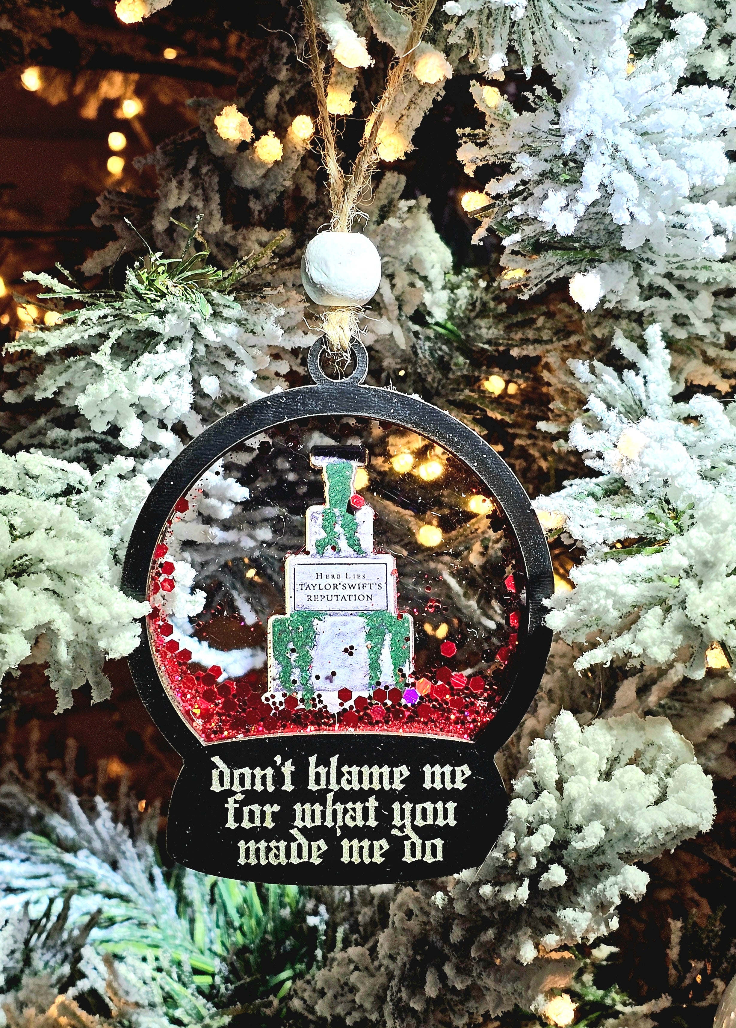 希少 テイラー スウィフト 限定クリスマスオーナメント reputation TS Reputation ornament – Broad Spectrum Designs